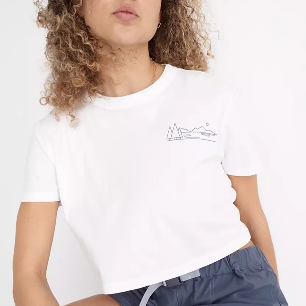 Madewell White Cropped Tee with Minimal Mountain Line Art